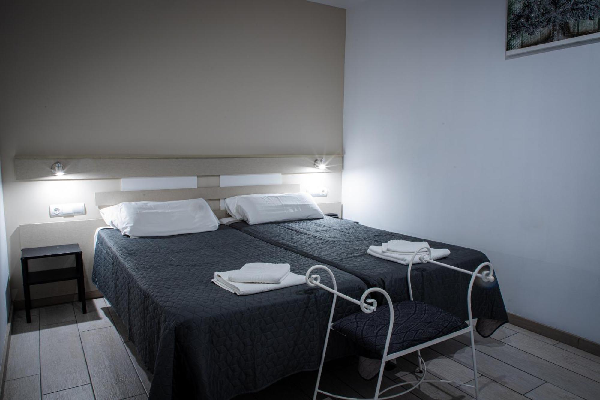 Apartamentos Comfort Калелья Екстер'єр фото